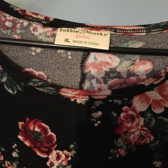 Flower Print Top - Picture 3 of 3